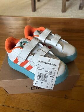 adidas Kids Grand Court Olaf CF Sneakers in White, Orange & Teal 9.5